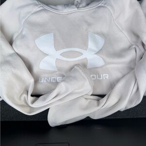 Under Armour Off-White Sweatshirt